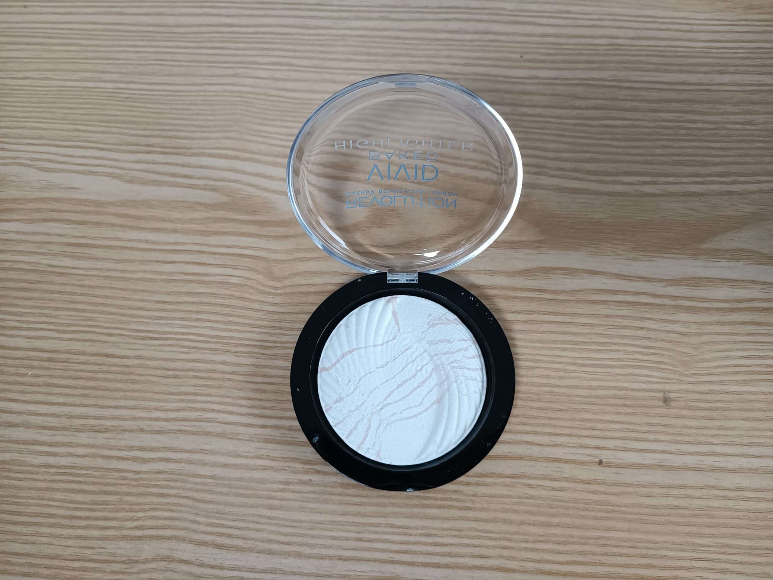 Highlighter MAKEUP REVOLUTION Vivid Baked Matte Lights