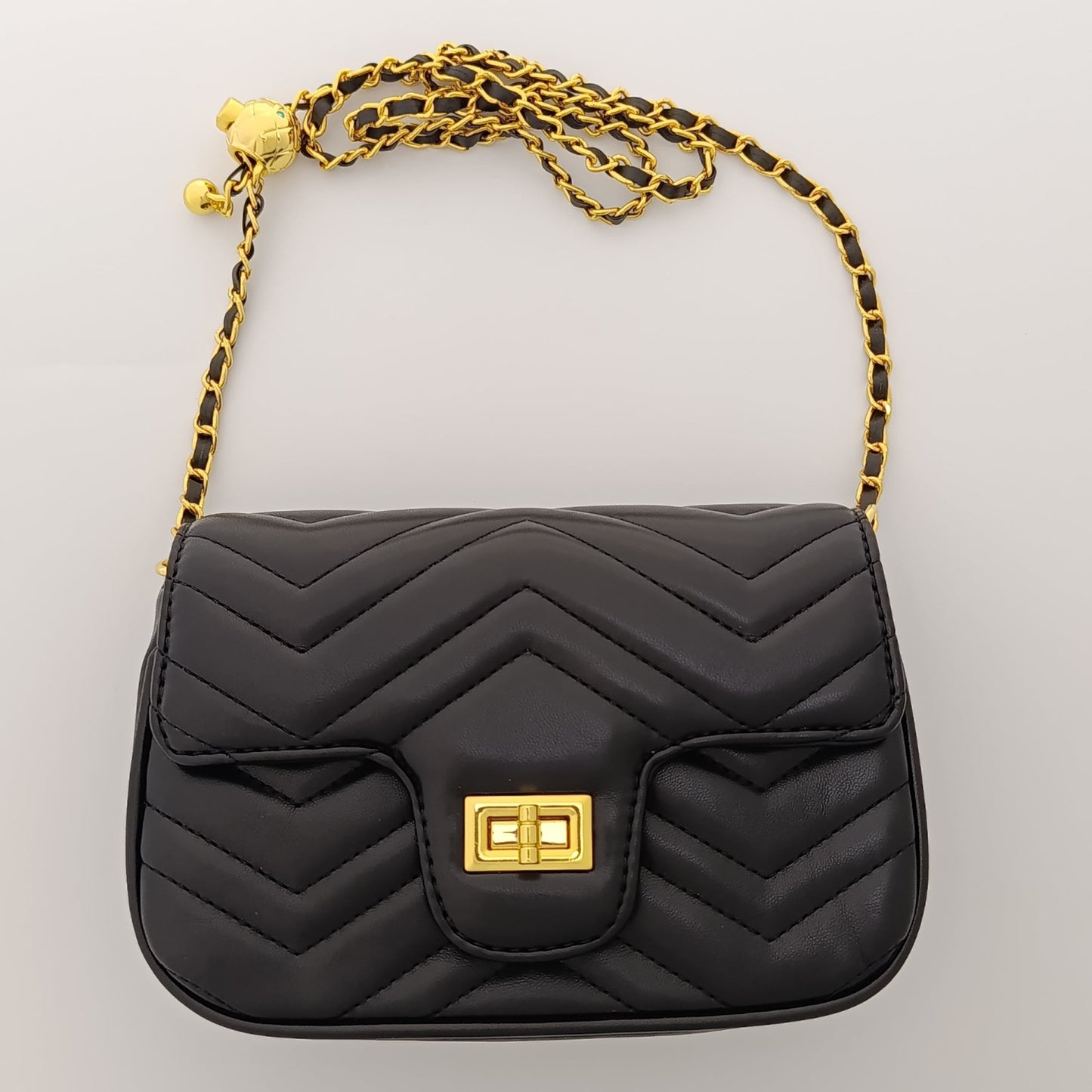 Black Quilted Heart Chain Shoulder Bag – Elegant Faux Leather Crossbody for Everyday Chic - Lotshop.pk