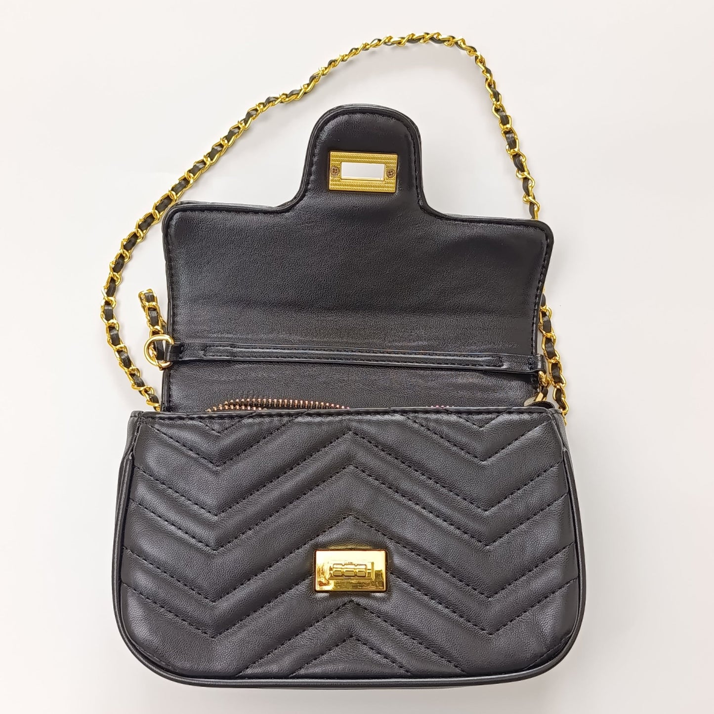 Black Quilted Heart Chain Shoulder Bag – Elegant Faux Leather Crossbody for Everyday Chic - Lotshop.pk