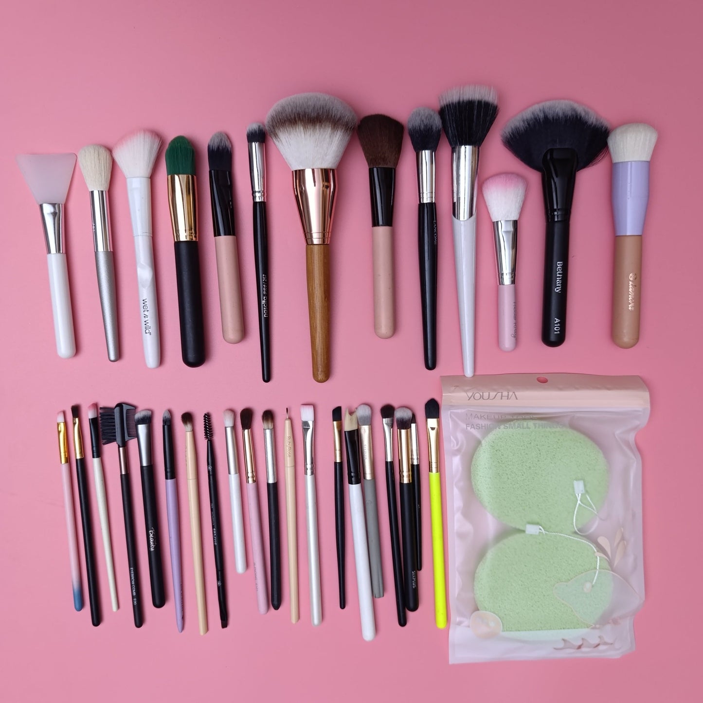 Branded Professional Makeup Brushes by Weight – Ultra - Soft, Available in KGs - Lotshop.pk