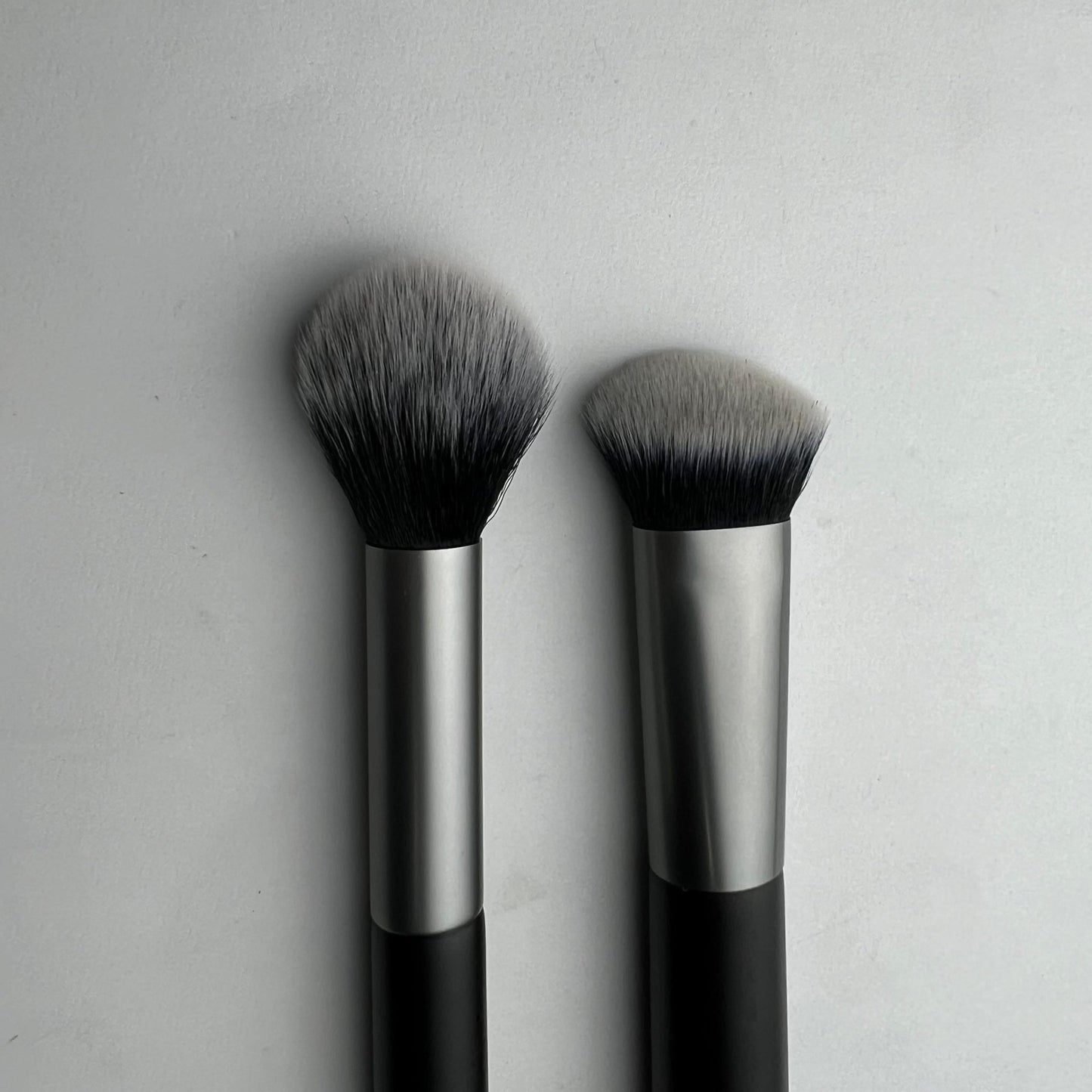 For Your Beauty professional Strobe & Shine Makeup Brushes - Lotshop.pk