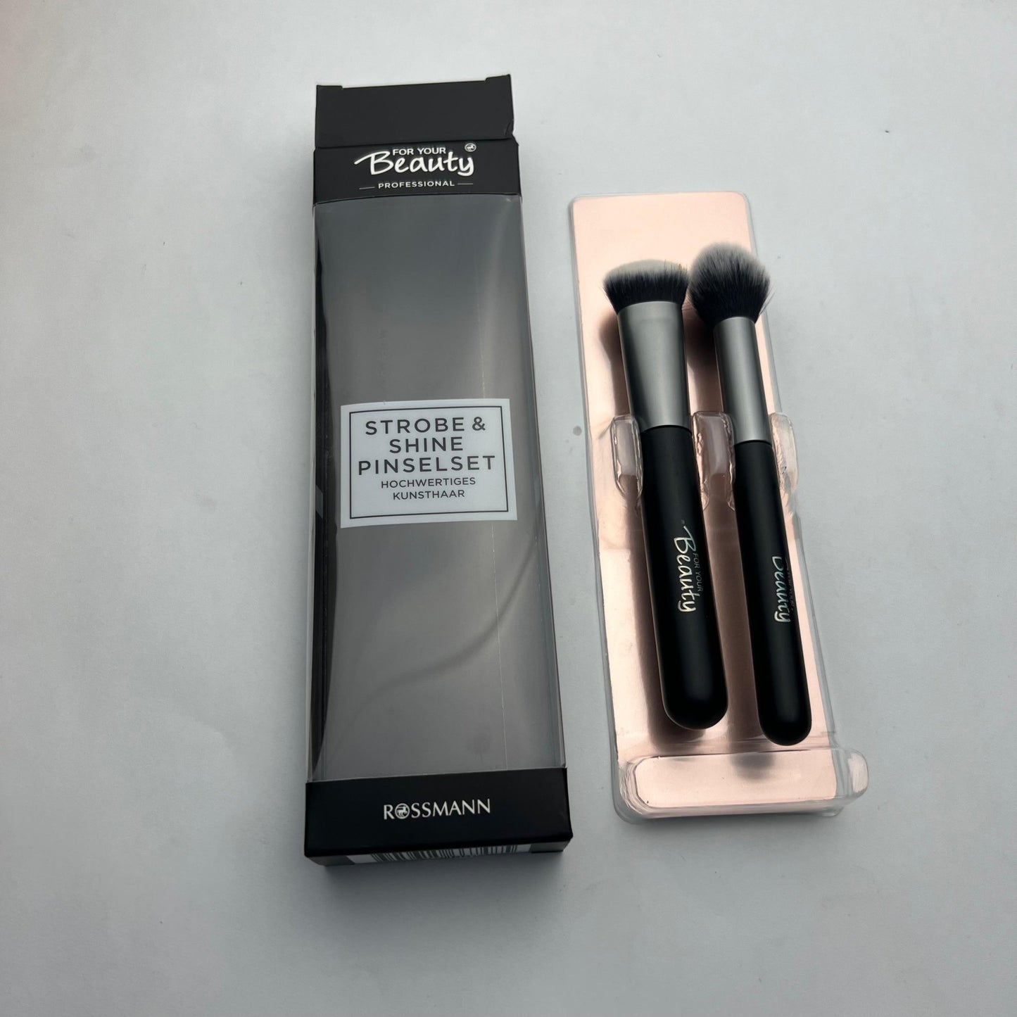 For Your Beauty professional Strobe & Shine Makeup Brushes - Lotshop.pk