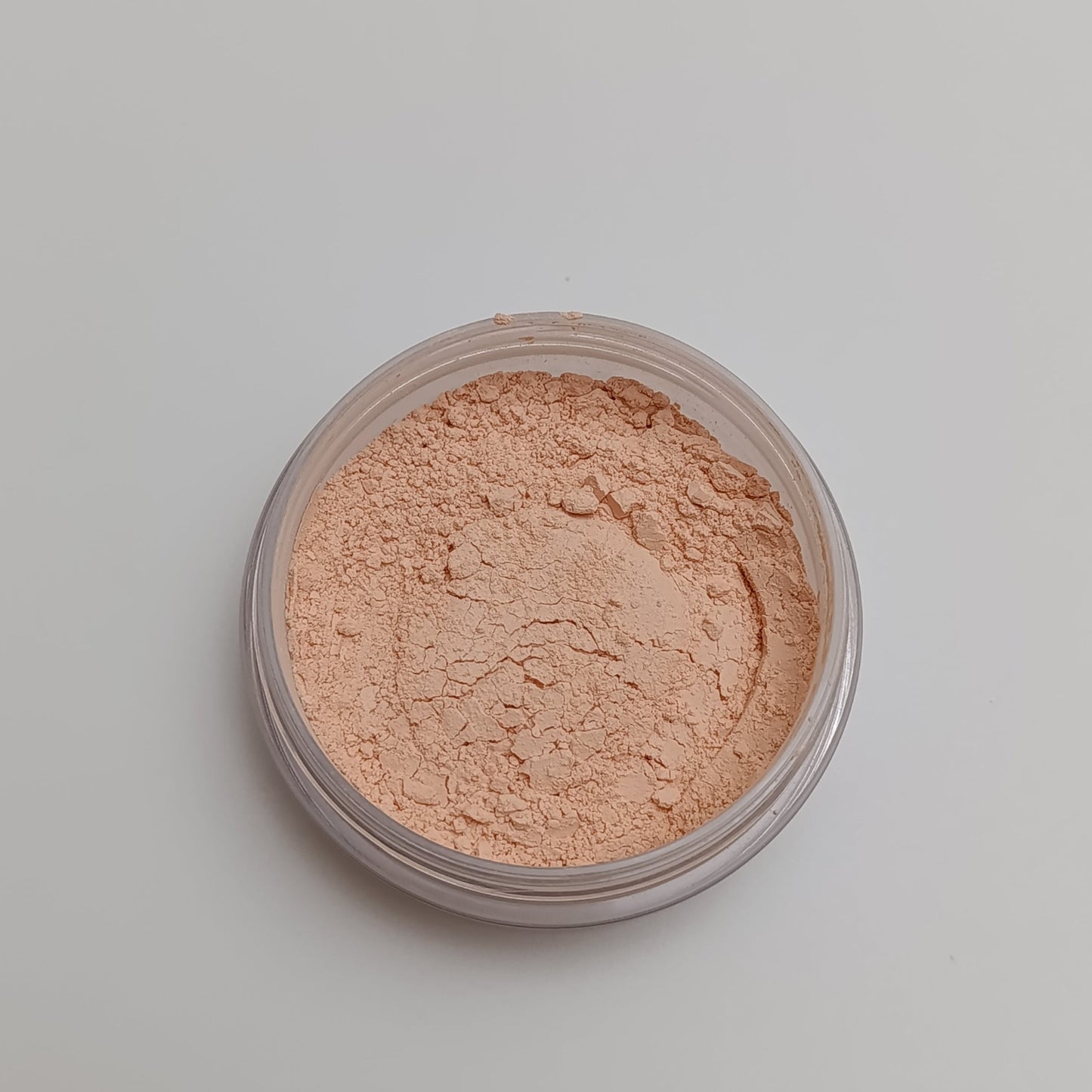 Huda Beauty Loose Powder – Luxury Ultrafine Setting Powder - Lotshop.pk