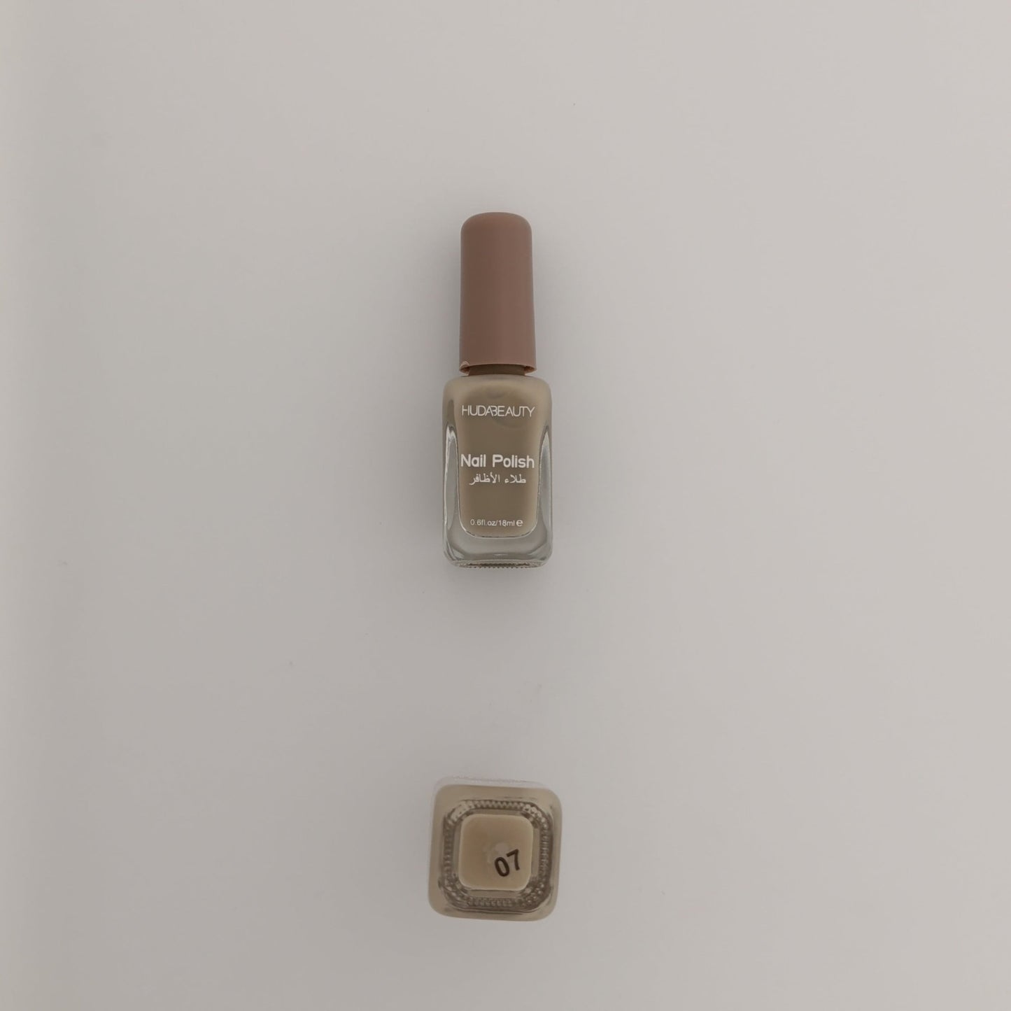 Huda Beauty Nail Polish Set β 6 Premium Shades | Long - Lasting, High Shine π
- Lotshop.pk