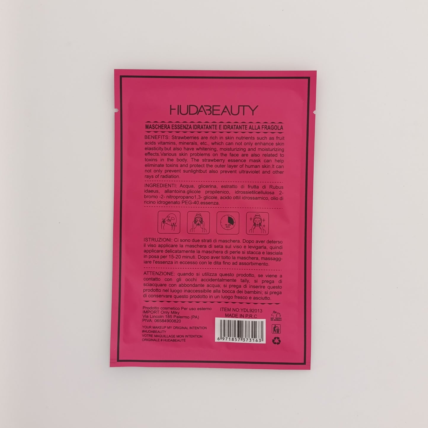 Huda Beauty Facial Mask with Strawberry Essence – Hydrating & Whitening Formula