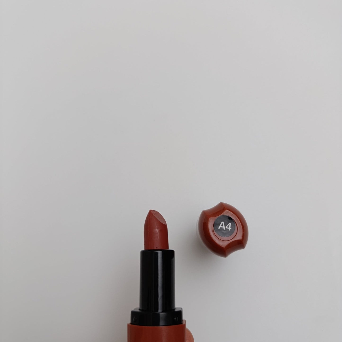 Huda Beauty Super Matte Stay Lipstick – Chocolate Flavor (6 Shades) | 24H Long - Lasting - Lotshop.pk