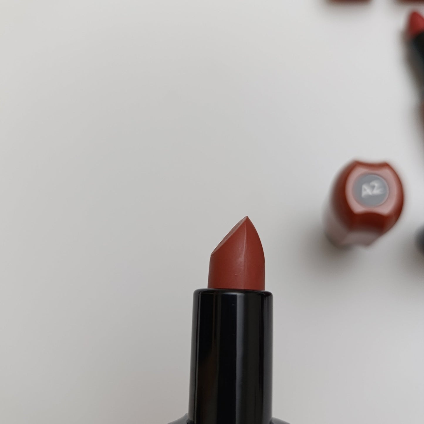 Huda Beauty Super Matte Stay Lipstick – Chocolate Flavor (6 Shades) | 24H Long - Lasting - Lotshop.pk