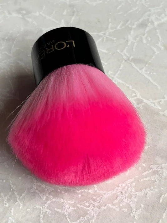 L'Oréal Paris Pink Kabuki Brush – Flawless Blending & Perfect Finish - Lotshop.pk