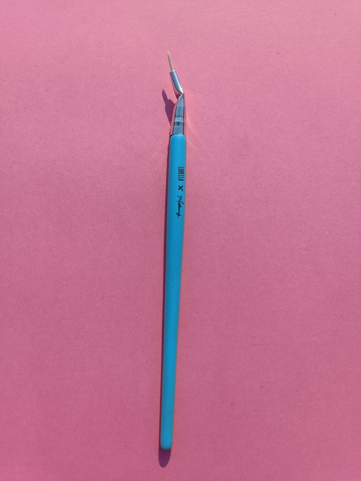 Lurella Bent eyeliner makeup Brush - Lotshop.pk