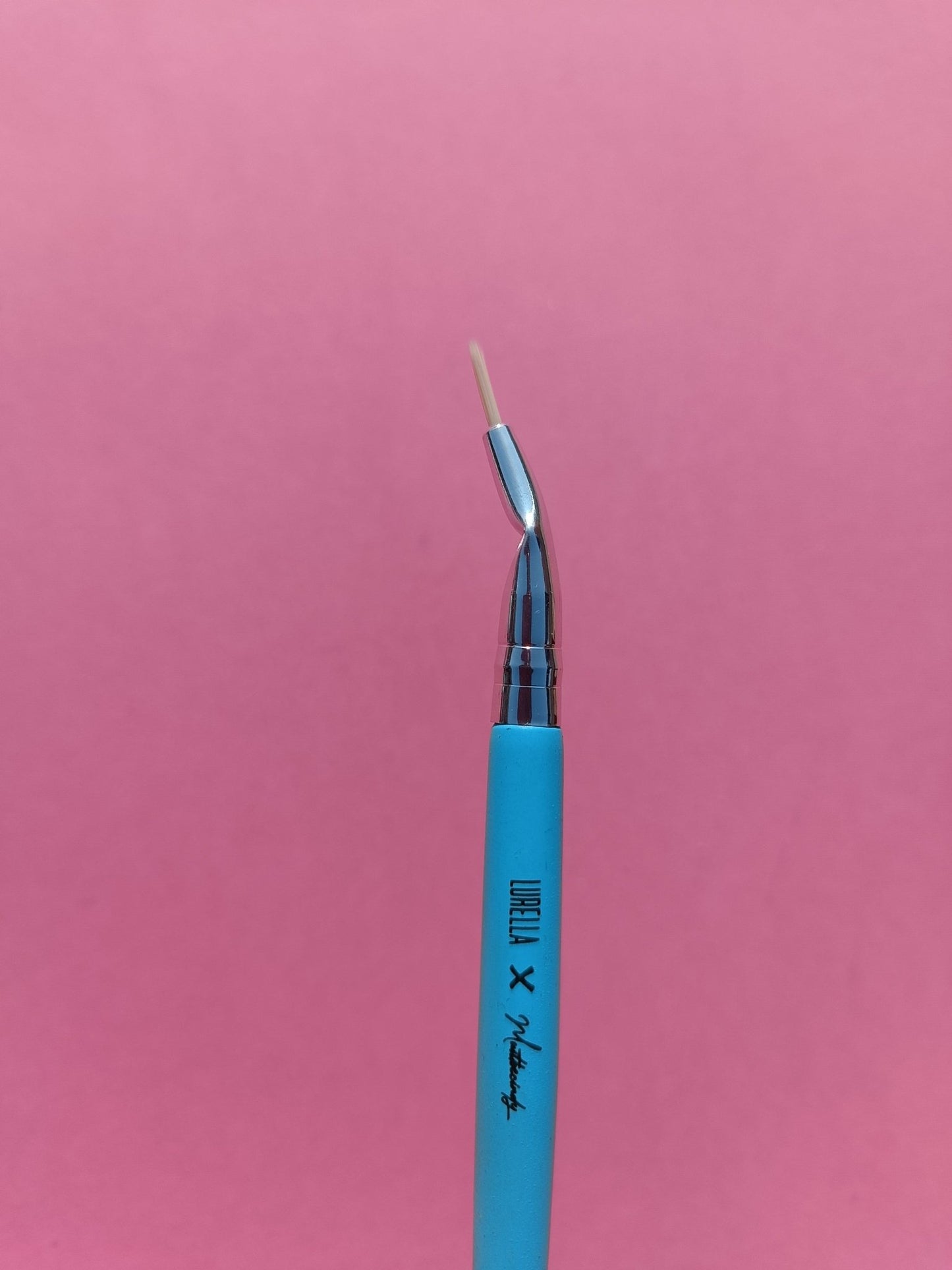 Lurella Bent eyeliner makeup Brush - Lotshop.pk