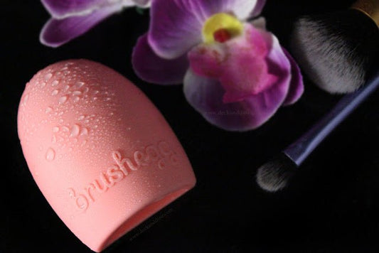 Makeup Brush cleaner/Brush Egg - Lotshop.pk