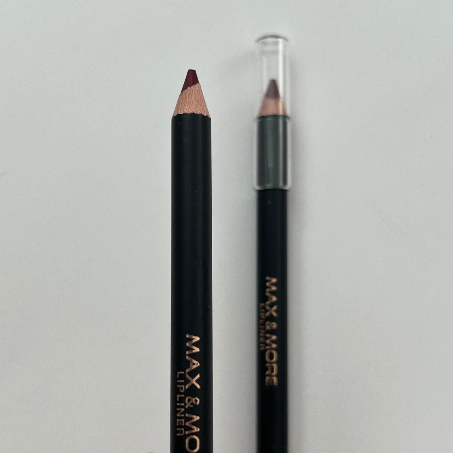 🎁 Max & More Precision Lip Liner – Define & Enhance Your Lips Effortlessly! (100% off) - Lotshop.pk