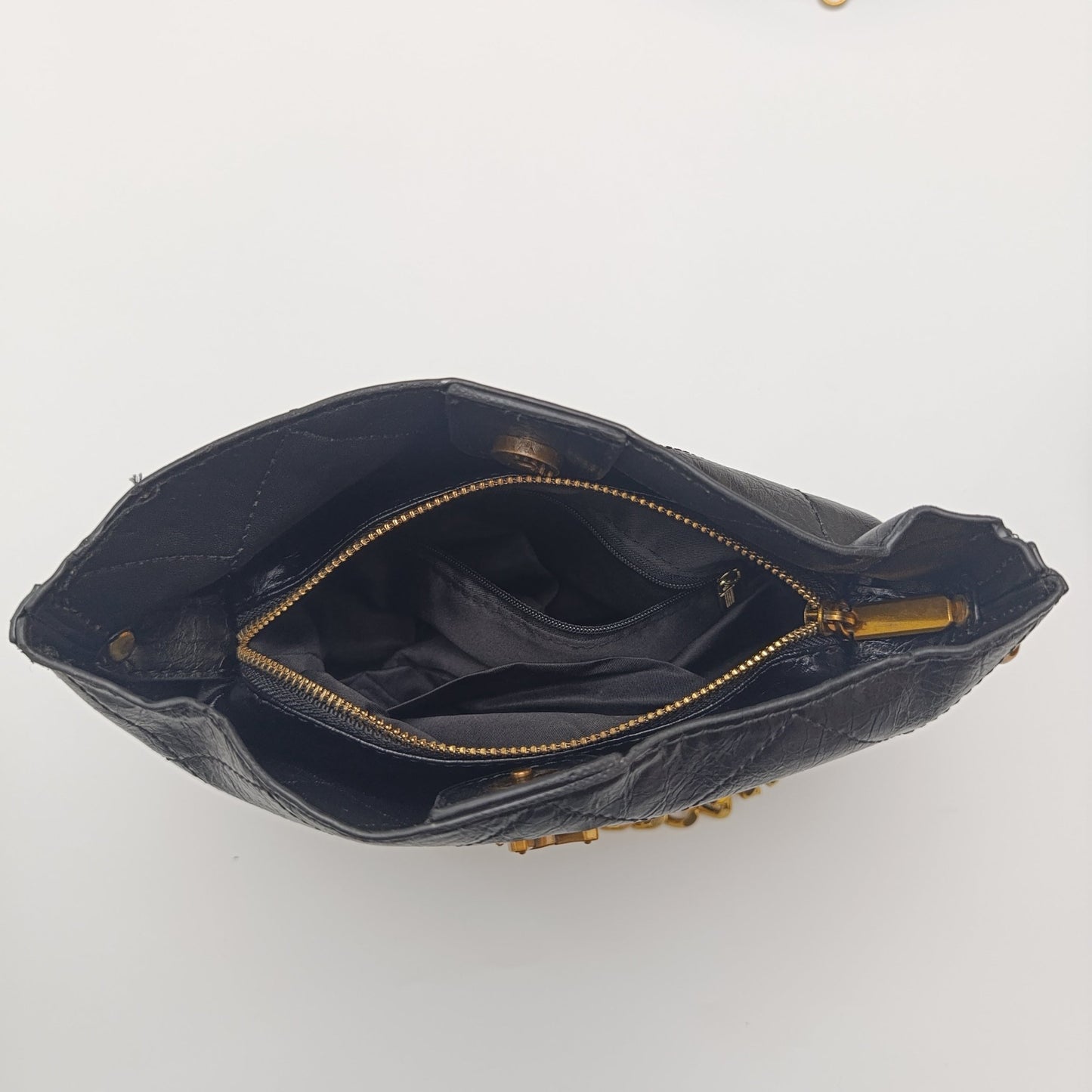 Premium Quilted Crossbody Handbag with Gold Chain – Stylish & Elegant - 5658 - Lotshop.pk