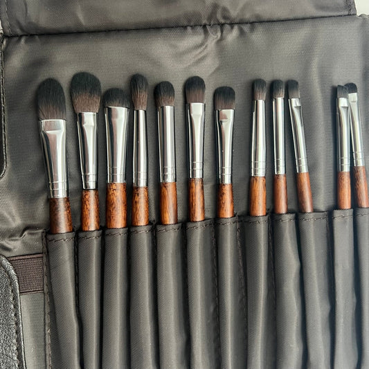 Professional 12 - Piece Makeup Brush Set with Leather Pouch – Premium Eye & Face Brushes | Lotshop.pk - Lotshop.pk