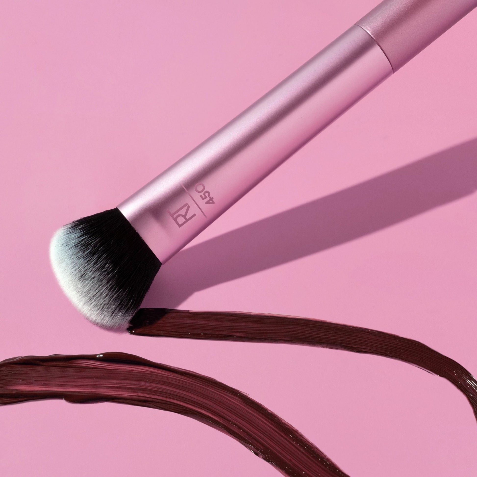 Real Techniques RT 401 Sculpting Brush β For Cream & Liquid Contour | Natural Definition Brush πΈβ¨ - Lotshop.pk