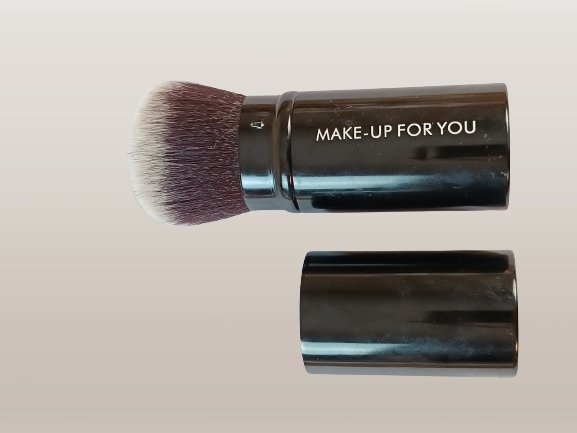 Retractable Kabuki Brush - Lotshop.pk