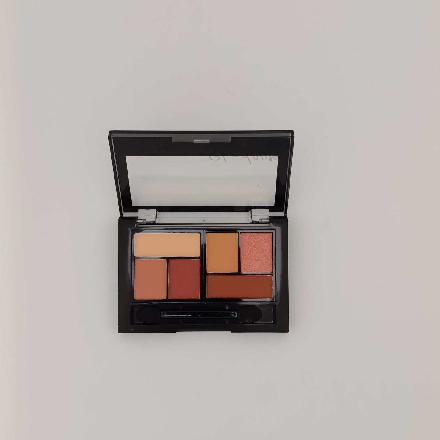 Ushas 6-Color Mini Shadow Palette – Compact Eyeshadow Kit with Dual-Ended Applicator