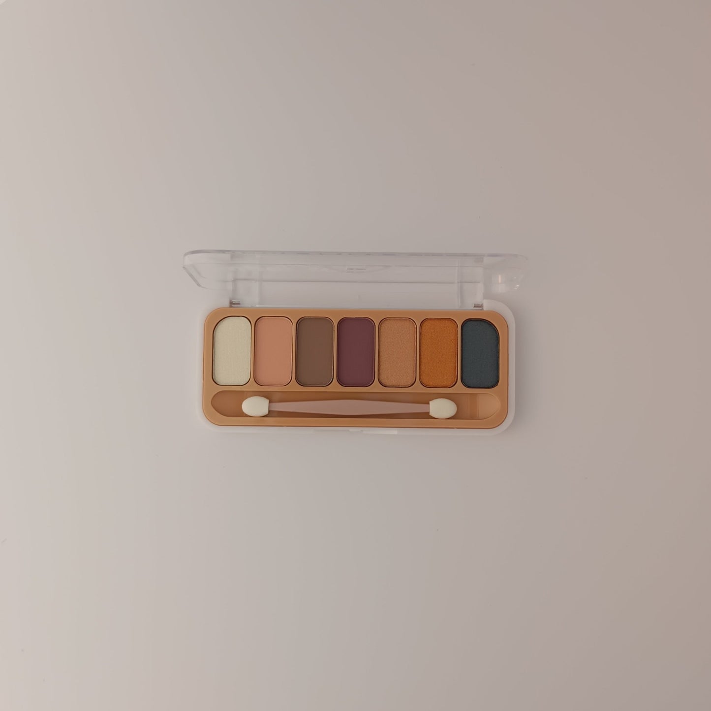 Silvana Super Color Eyeshadow Palette β 7 Vibrant Shades for Every Look π - Lotshop.pk