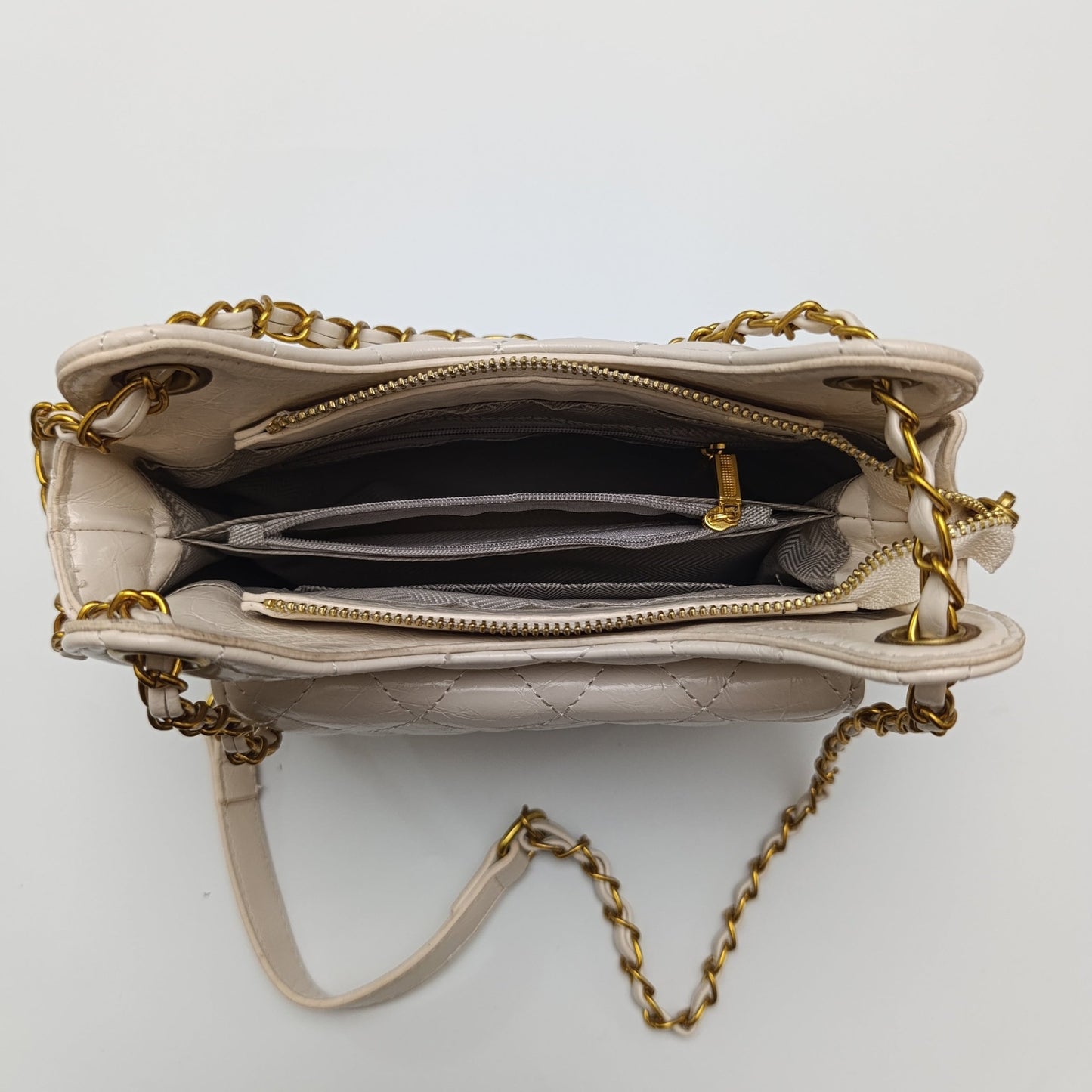 White Quilted Gold Chain Shoulder Bag – Luxury Crossbody Purse - 9001 - Lotshop.pk