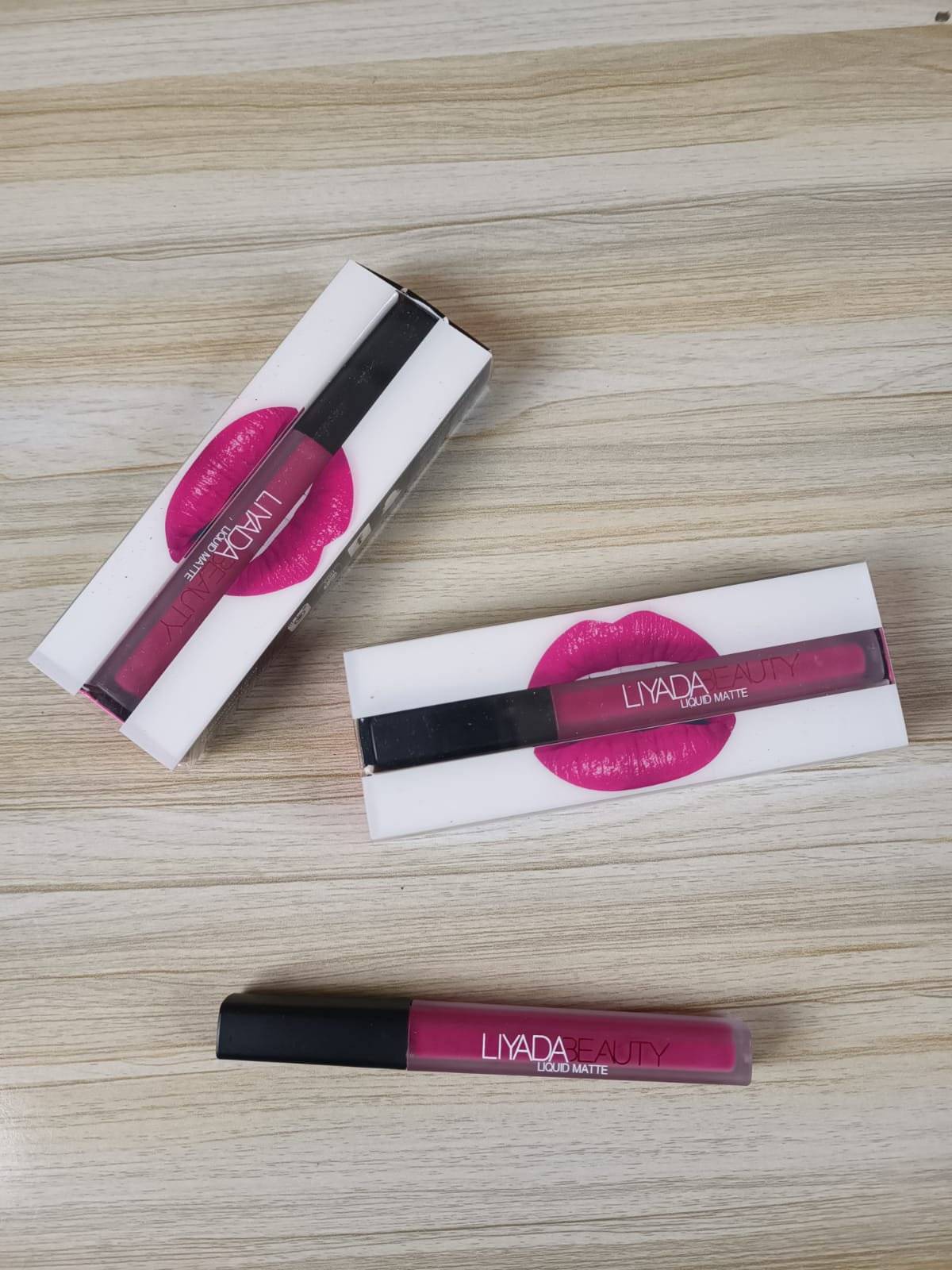 LIYADA Beauty Liquid Matte Lip Gloss (Pink)