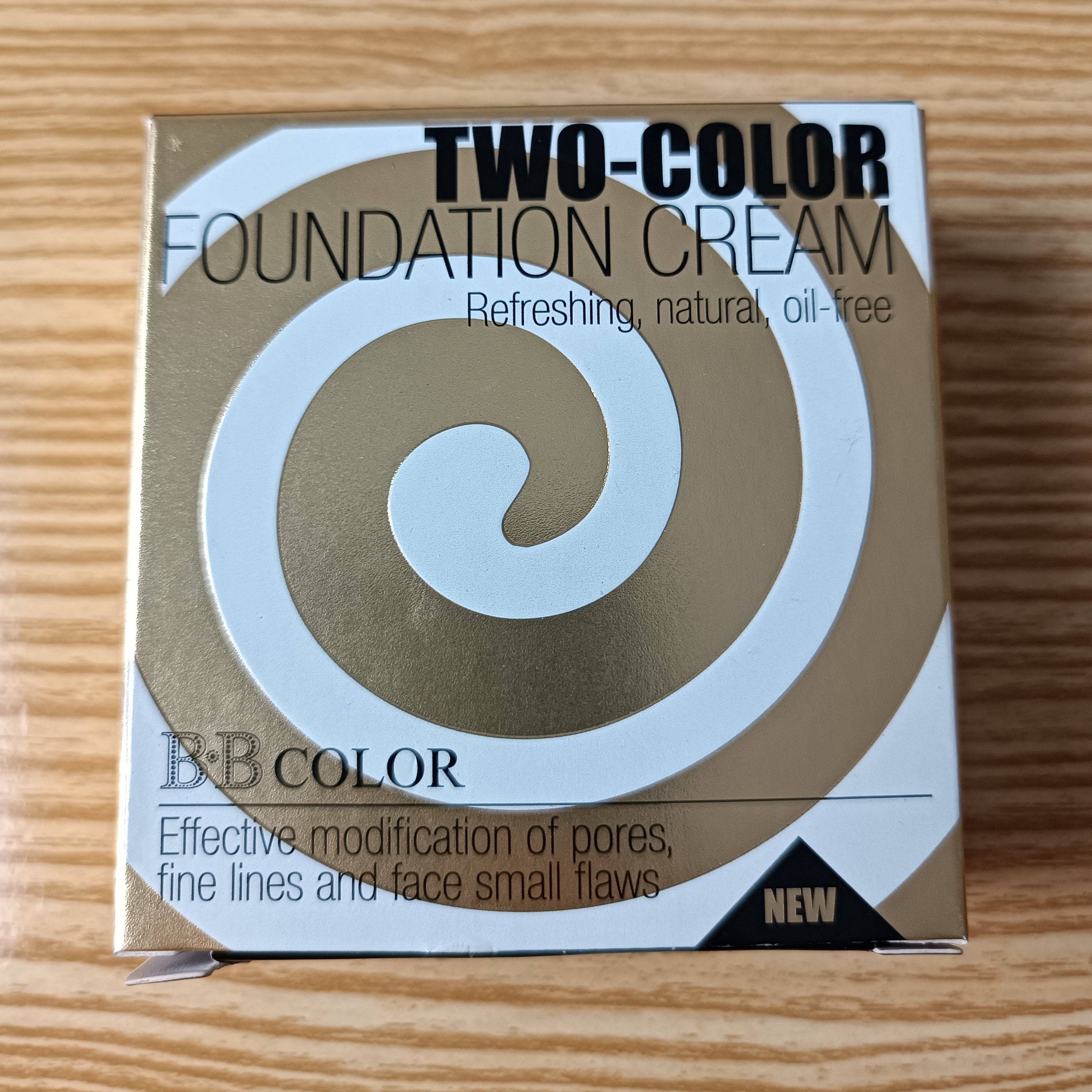 New Two color Foundation Cream 12g