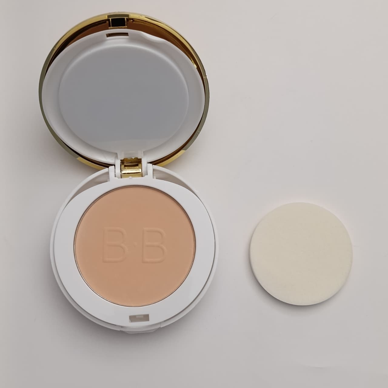 ROMANTIC MAY Floral Face Powder – 3D Flower Matte Setting & Finishing Compact Powder Pakistan