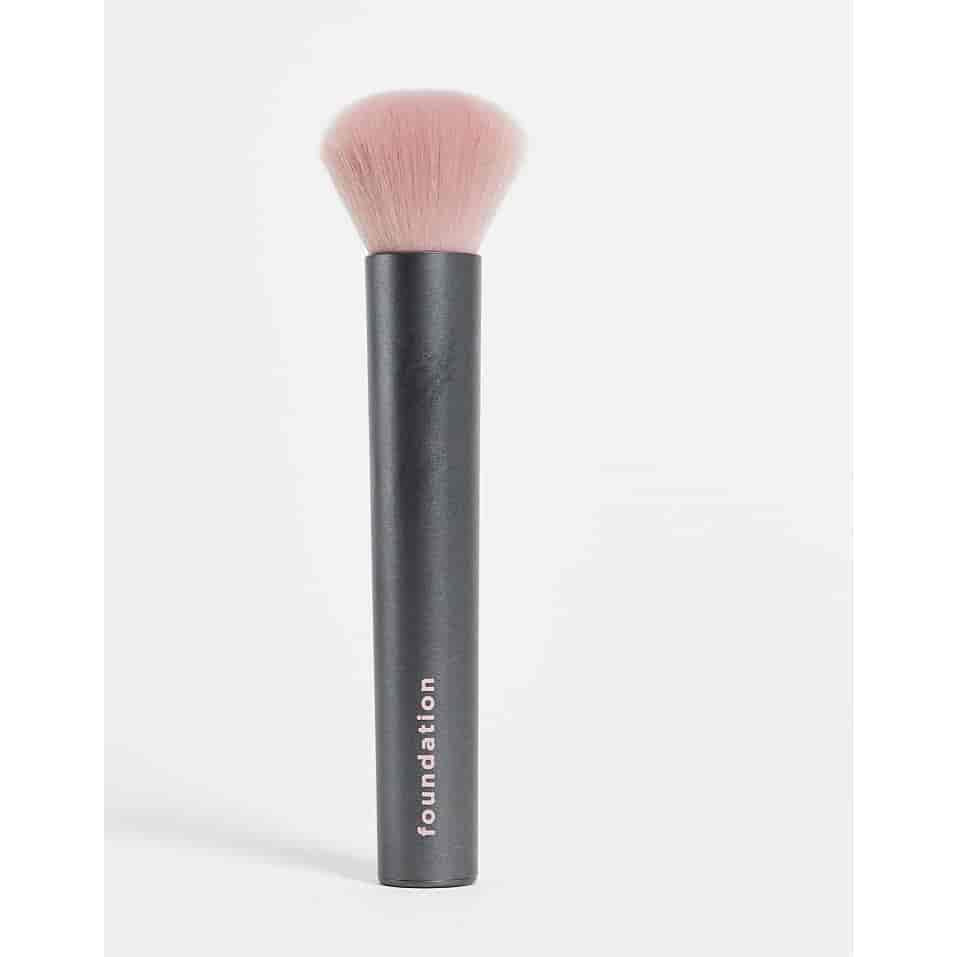 Real Techniques Foundation Brush with Soft Pink Bristles and Black Handle for Liquid and Powder Foundation – Makeup Brushes Pakistan