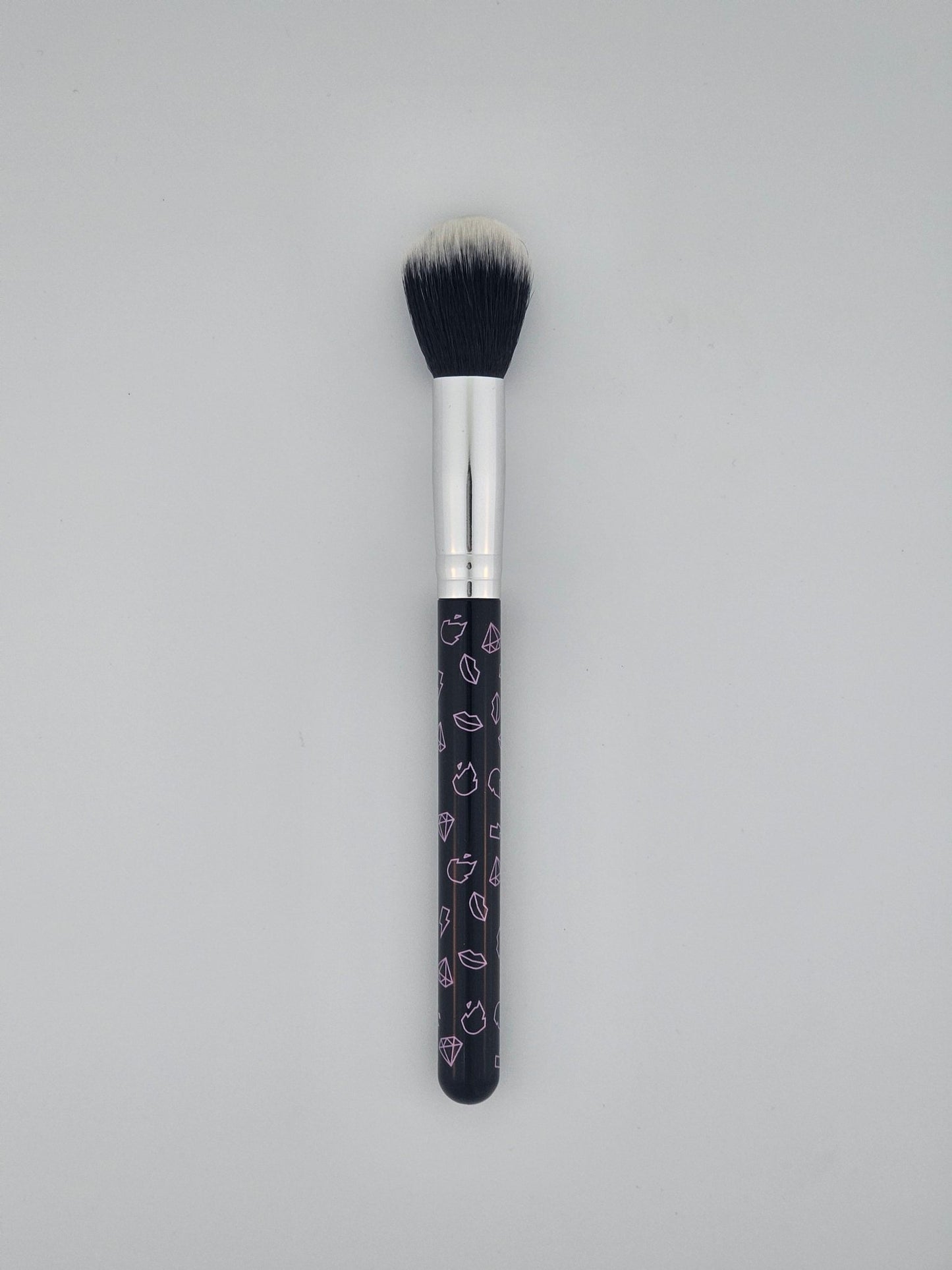 Beauty Bay Iconic Black Blush Brush - Precision & Effortless Blending - Lotshop.pk