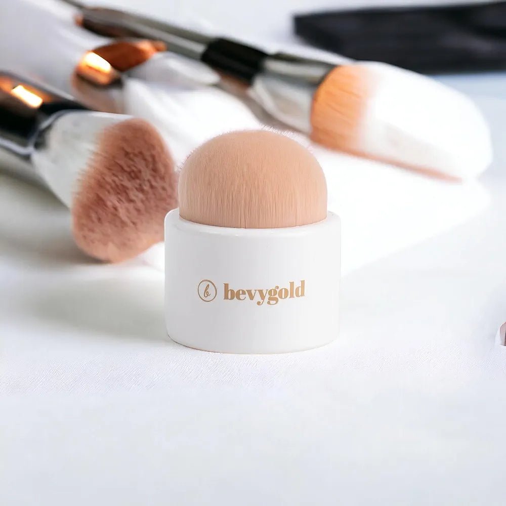 Bevygold Round kabuki brush Available at Lotshop.pk