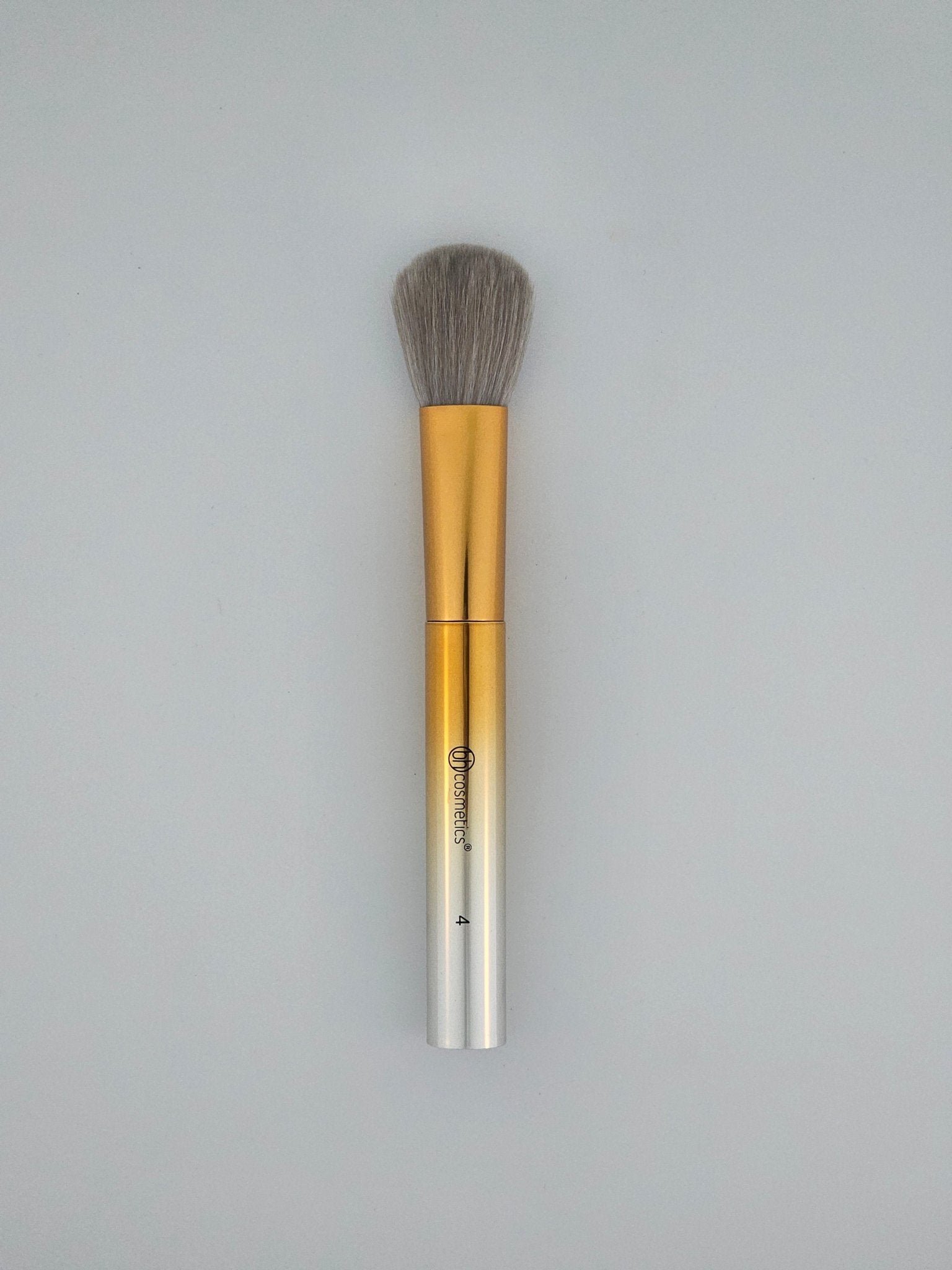 BH Cosmetics Brush #4 – Fluffy Powder/Blush Brush – Soft & Seamless Application - Lotshop.pk