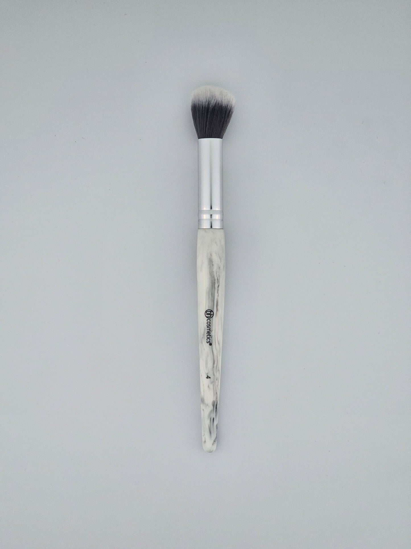 BH Cosmetics No. 4 Buffing Brush - Seamless Blending & Flawless Finish - Lotshop.pk