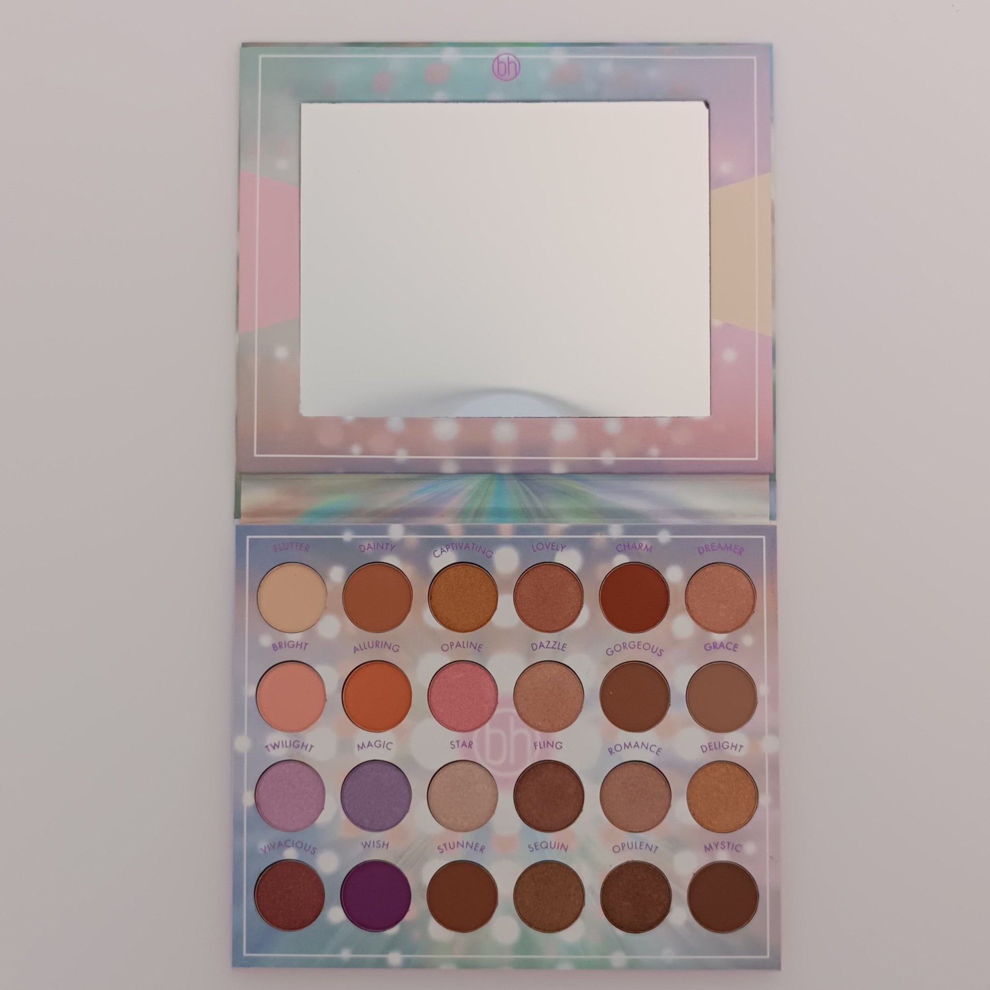 BH OPALESCENT - 24 COLOR SHADOW PALETTE - Lotshop.pk