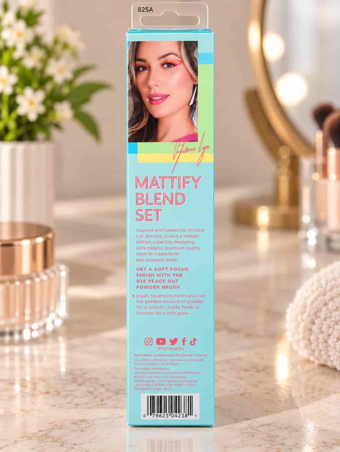 Buy Real Techniques Electric Love RT 038 Peace Out Powder Brush price online in Pakistan
Buy Real Techniques RT 038 Victoria Lyn limited edition face powder makeup brush price online in Pakistan	