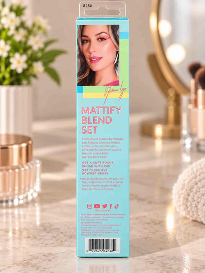 Buy Real Techniques Electric Love RT 038 Peace Out Powder Brush price online in Pakistan
Buy Real Techniques RT 038 Victoria Lyn limited edition face powder makeup brush price online in Pakistan	