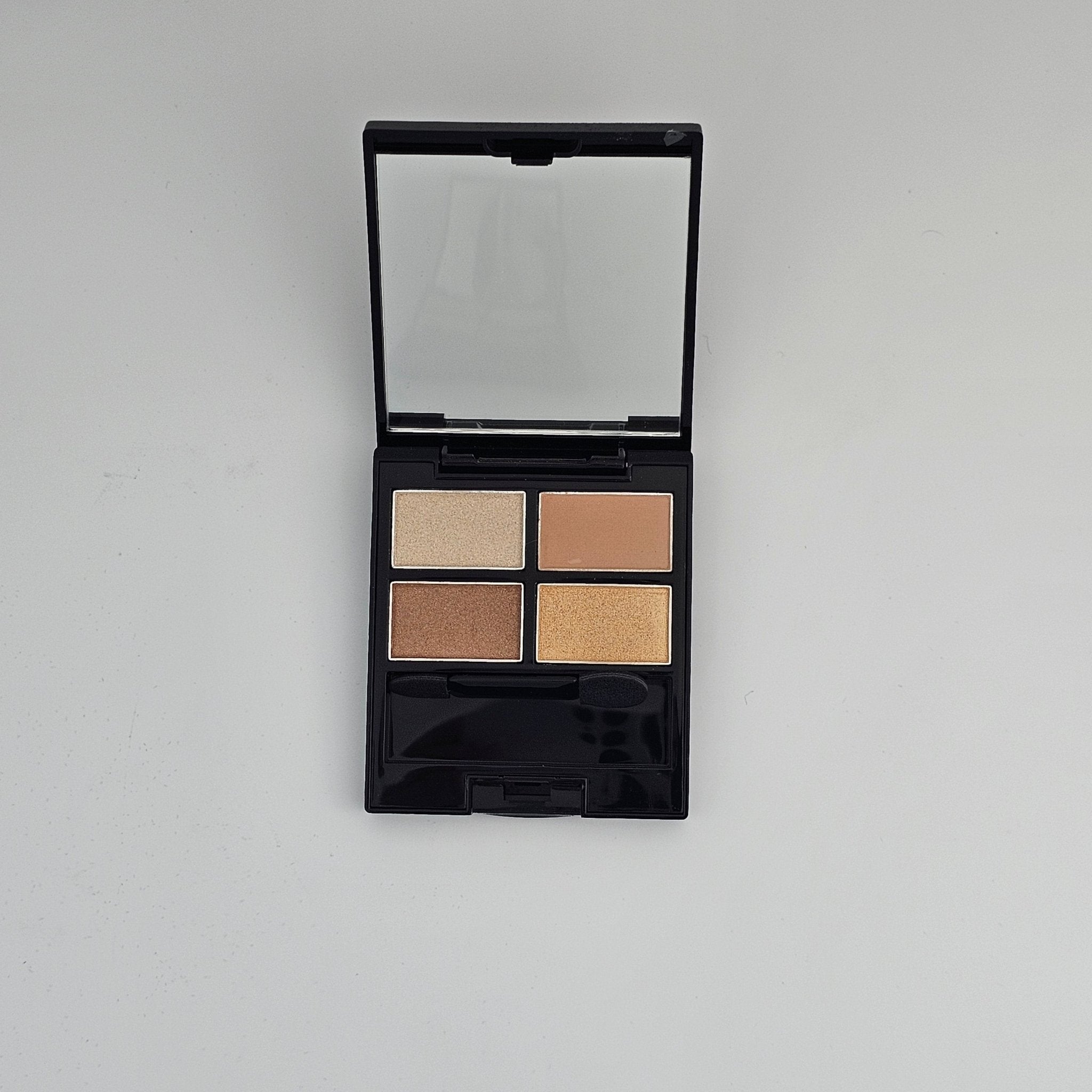 CZEL Four Color Eyeshadow Tray – Sleek &amp; Professional Looks - Lotshop.pk