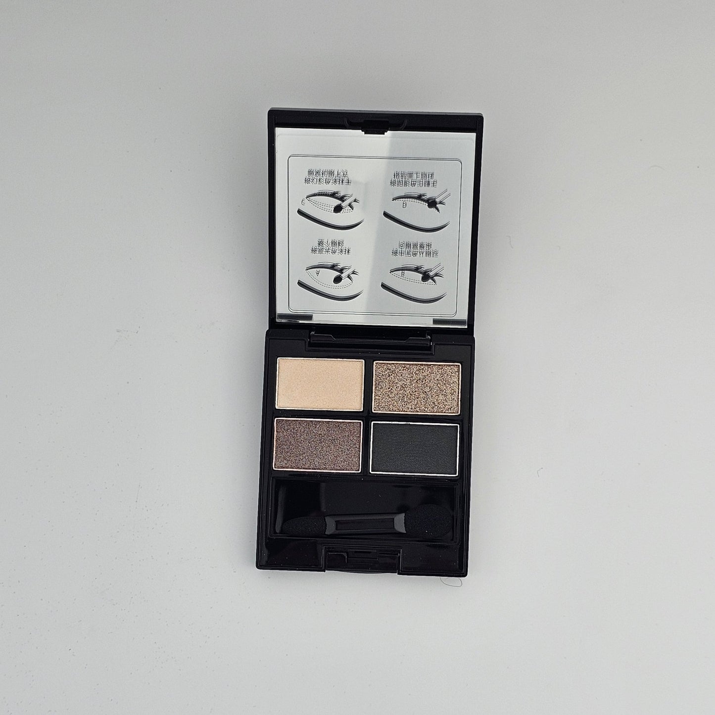 CZEL Four Color Eyeshadow Tray – Sleek & Professional Looks - Lotshop.pk