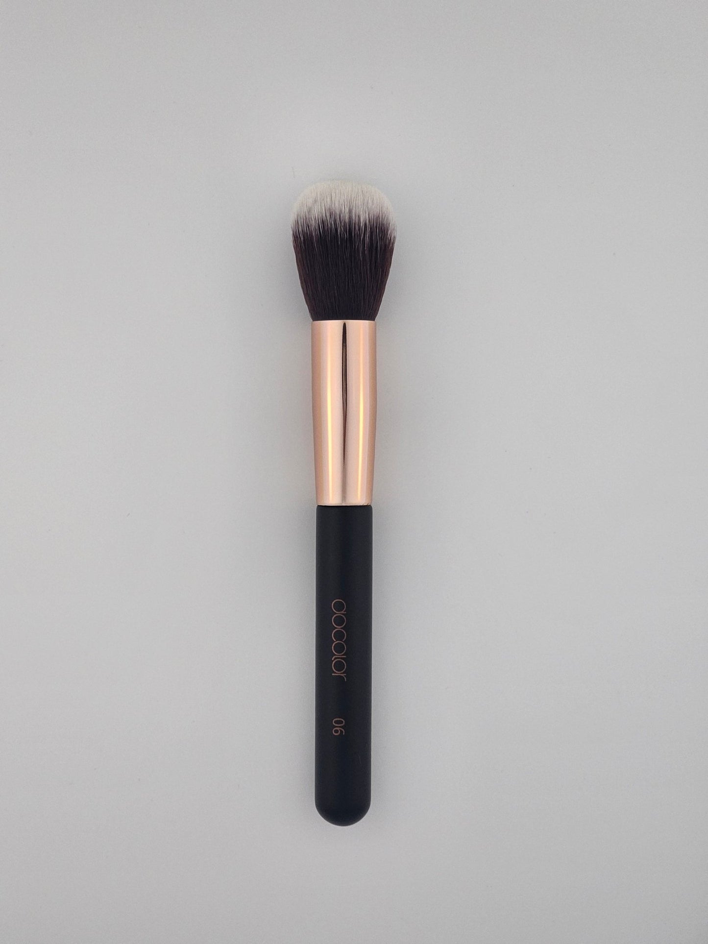 Docolor Professional Small Powder Brush #06 – Precision & Softness for Flawless Makeup - Lotshop.pk