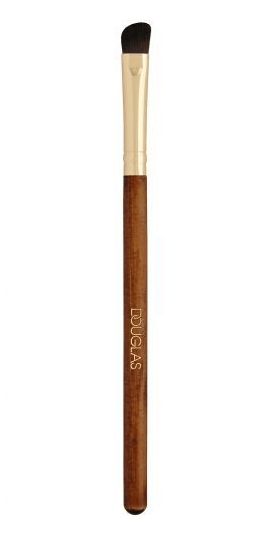 DOUGLAS classic Angled Eyeshadow makeup Brush - 202 - Lotshop.pk