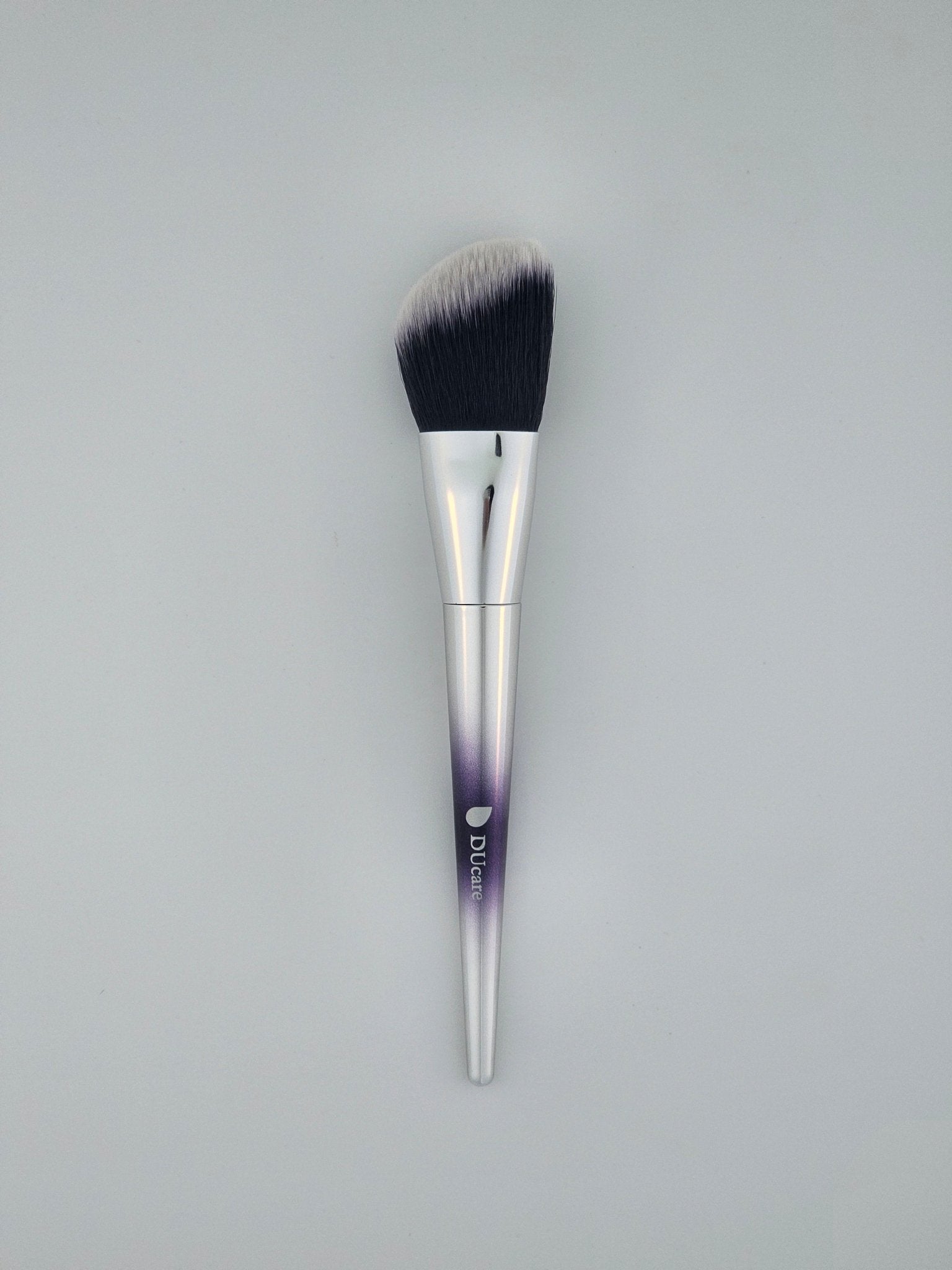 DUcare Angled Contour Brush - Professional Precision for Flawless Contouring - Lotshop.pk