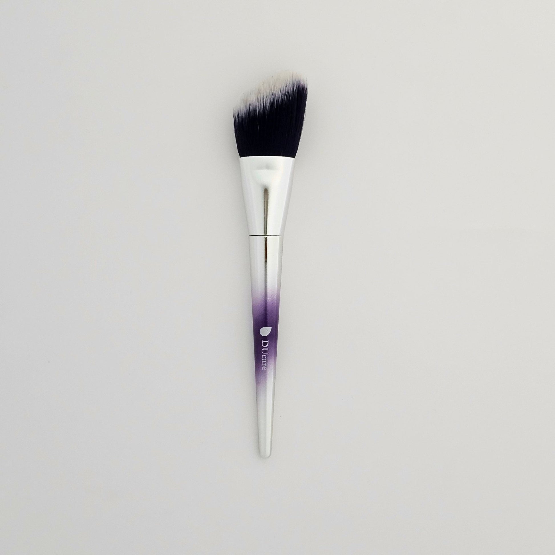 DUcare Angled Gradient Handle Powder/Contour Brush – Precision Contouring & Blending - Lotshop.pk