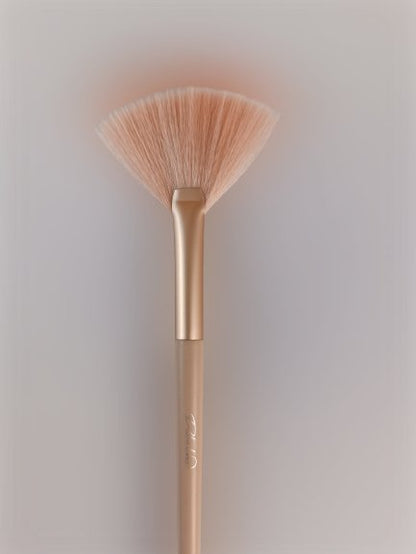 Dulce luna ·Smoky fan brush 20.4cm*6.4cm - Lotshop.pk