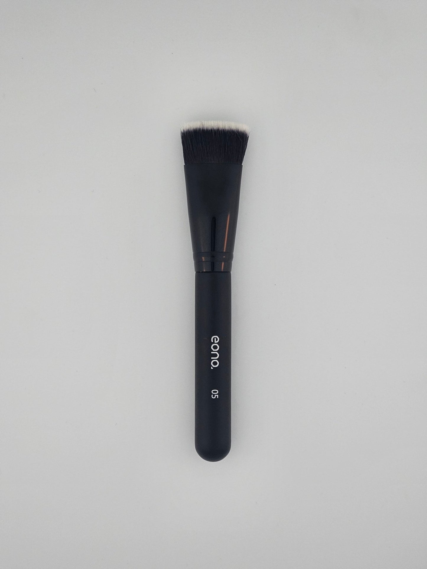 Eono 05 Flat Top Foundation Brush | Seamless, Streak - Free Application - Lotshop.pk