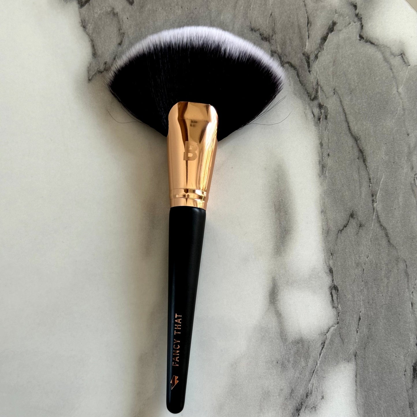 Fancy That Professional Fan Makeup Brush – Perfect for Highlighting & Finishing Touches - Lotshop.pk