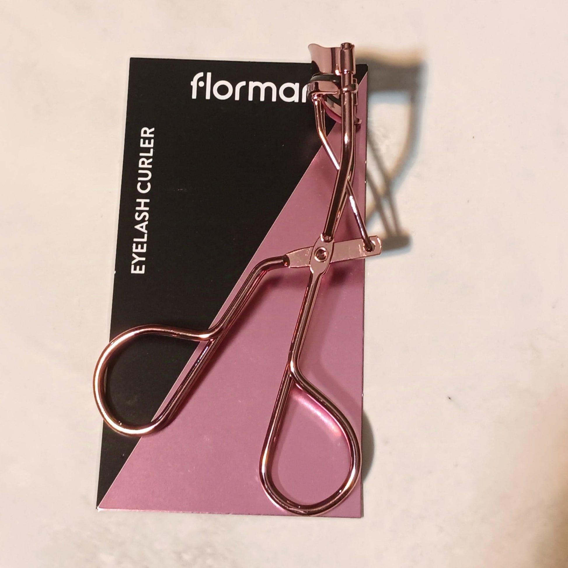 Flormar Eyelash Curler – Perfectly Curled Lashes in Seconds - Lotshop.pk