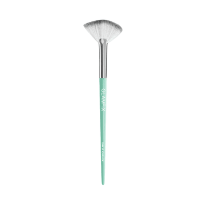 GLAMFIX Flawless Fan Brush – Elevate Your Makeup Game! - Lotshop.pk