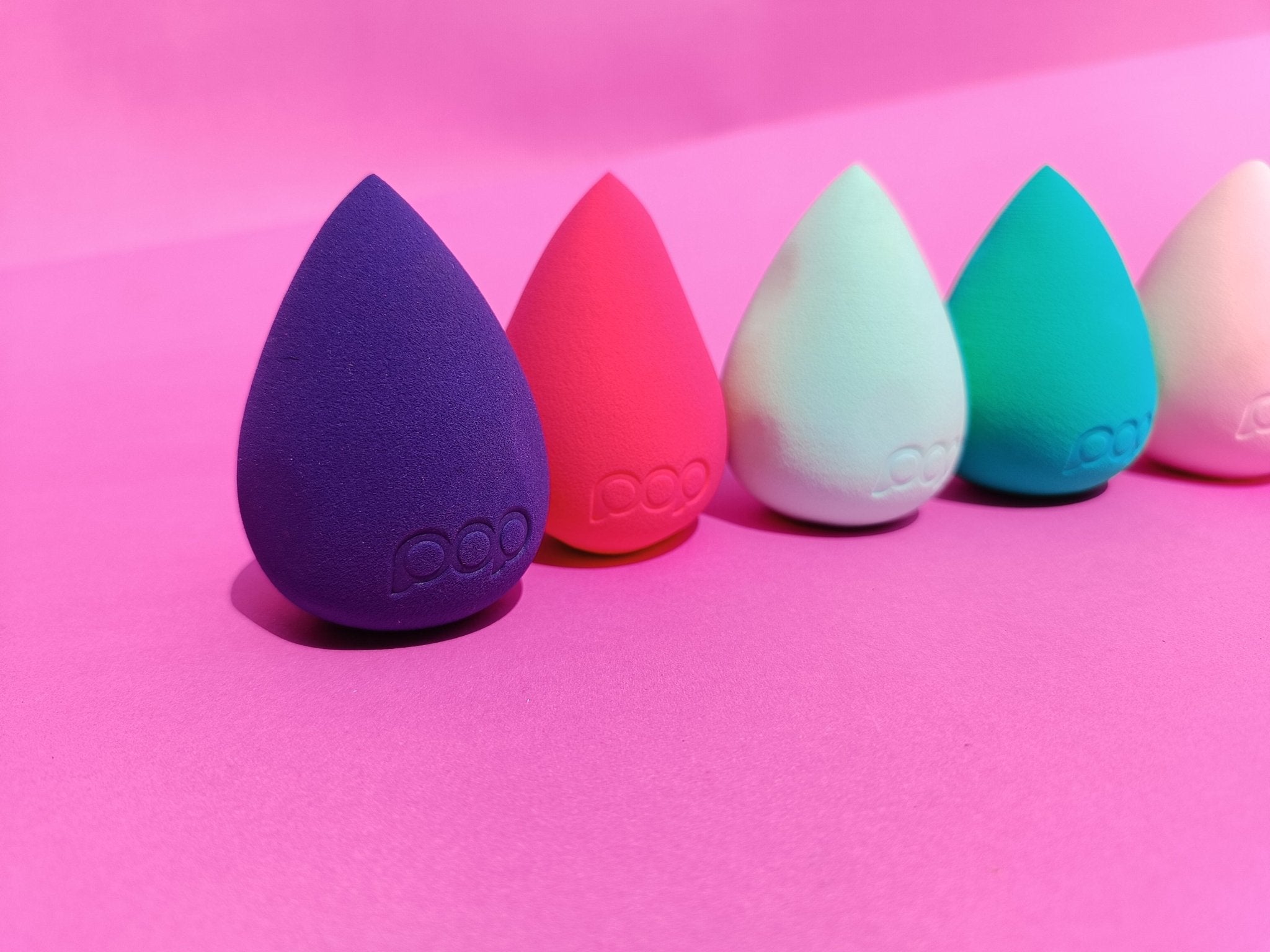 High Quality makeup beauty blender sponge Available at Lotshop.pk