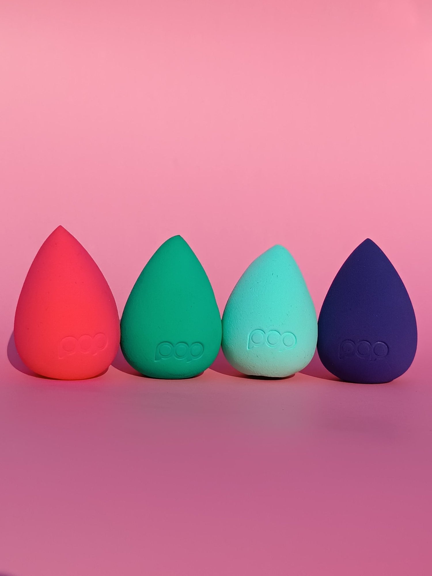 High Quality makeup beauty blender sponge Available at Lotshop.pk