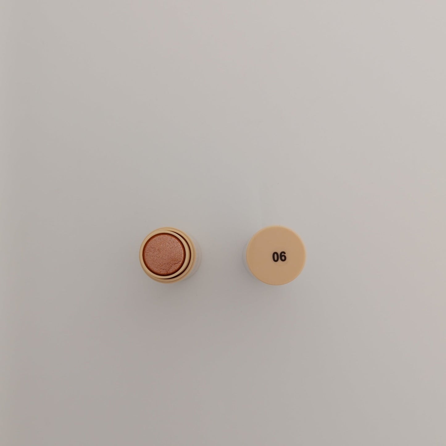 Huda Beauty Highlighter Stick – 2 - in - 1 Vitality Glow | Multi - Shade Collection (01–06) - Lotshop.pk
