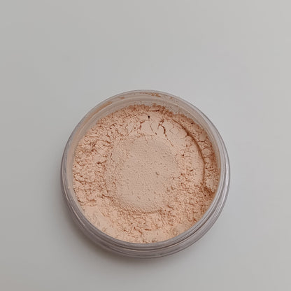 Huda Beauty Loose Powder – Luxury Ultrafine Setting Powder - Lotshop.pk