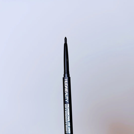 Huda Beauty Professional Eye Liner – Soft, Waterproof & Enriched with Vitamin E - Lotshop.pk